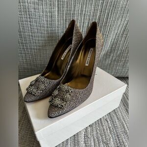 Manolo Blahnik Women's Gold Heels